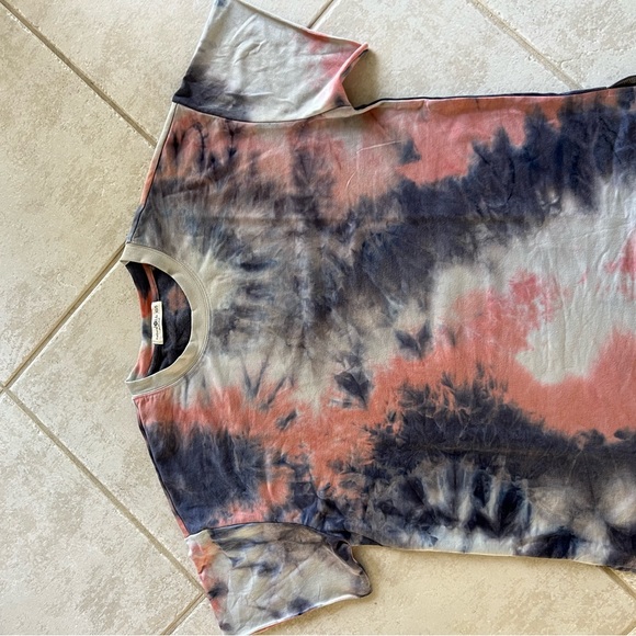 Natural Life tie dye t shirt xs/s new with out tags - Picture 4 of 4